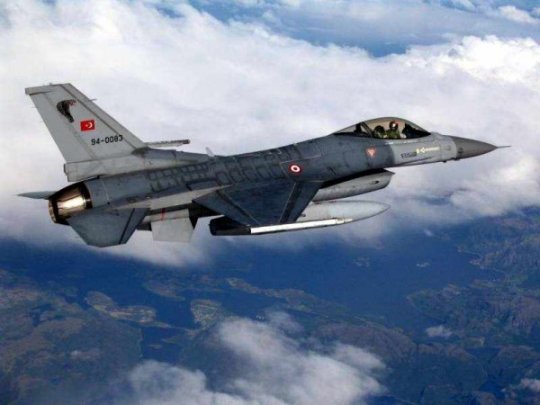 Savaş uçakları 3 PKK kampını vurdu