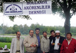 Akörenliler, Amsterdam'da buluştu