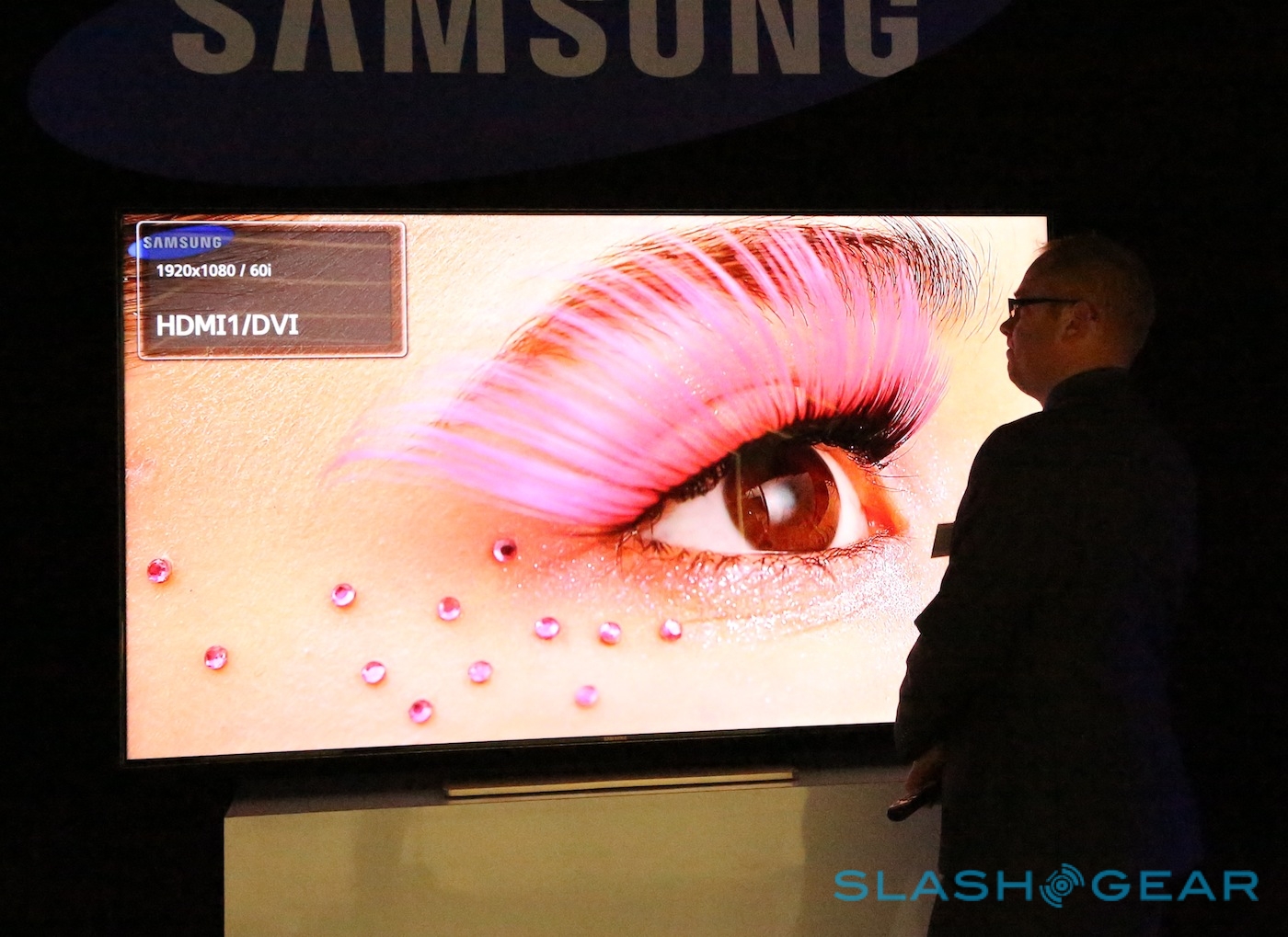 75 inçlik devasa televizyon: Samsung ES9000