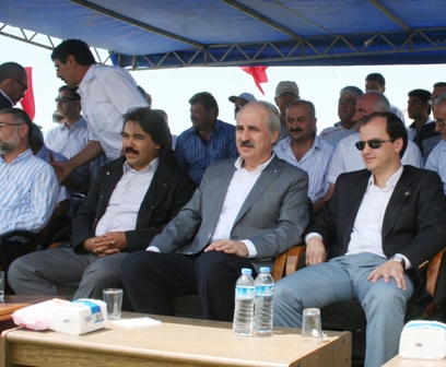 Kurtulmuş şenliğe katıldı
