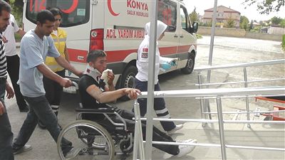Otomobil motosikletle çarpıştı: 1 yaralı