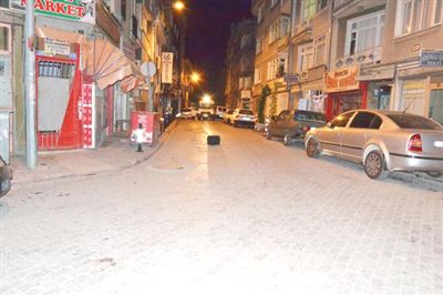 Şüpheli çantadan CD çıktı