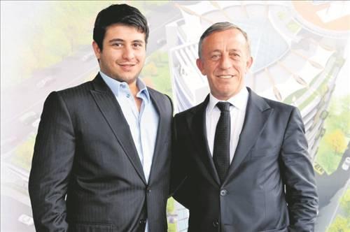 Tekneyi 'küpe olsun' diye parçalattı