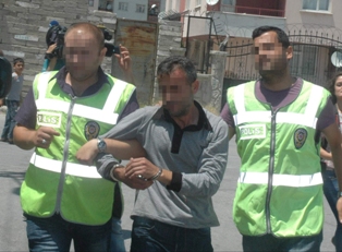 Yaşlıları dolandırdı