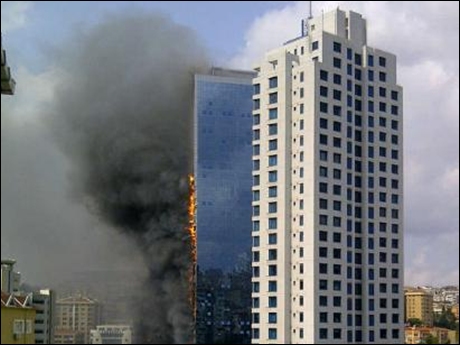 Polat Tower alev alev!