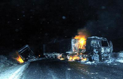 Suriye'de 12 Türk TIR'ı yandı