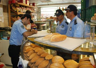 Karatay'da ekmek gramaj denetimi