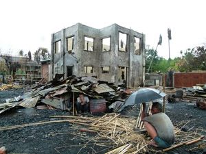 Myanmar'da müslümanlara toplu katliam!