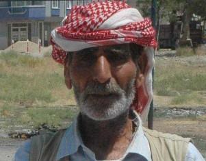 Kaybolan engelli oğlunu arıyor