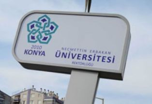 NEU'den başarılı öğrencilere burs
