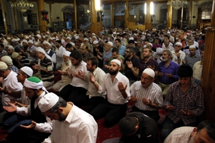 Arakan için dua ettiler