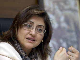 Bakan Şahin gözyaşlarını tutamadı