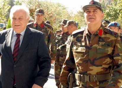 Erdoğan'ın 1 yıl daha kalmalı dediği paşa