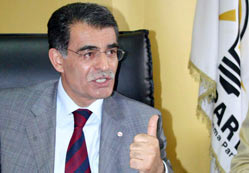 AK Parti'li Güçlü'yü CHP'liler savundu