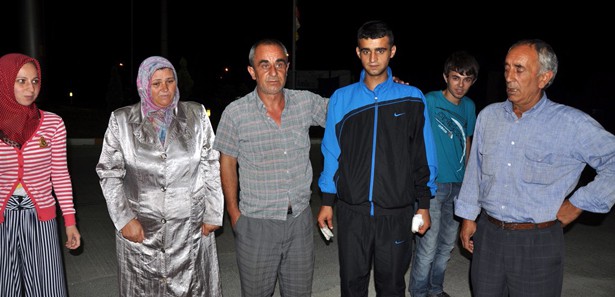 Yaralı askerin babası isyan etti!