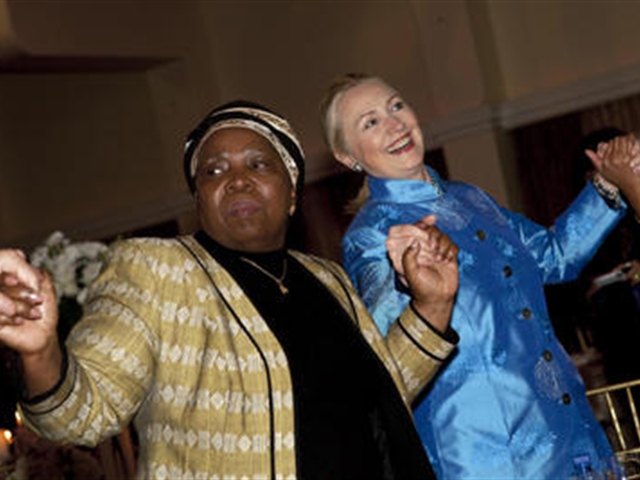 Dünyayla dans ediyor!