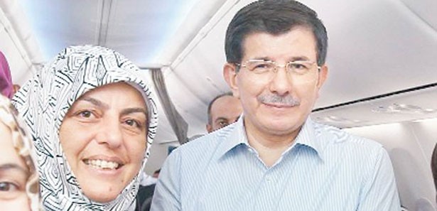Ahmedinejad Esad ile neden poz vermiyor?