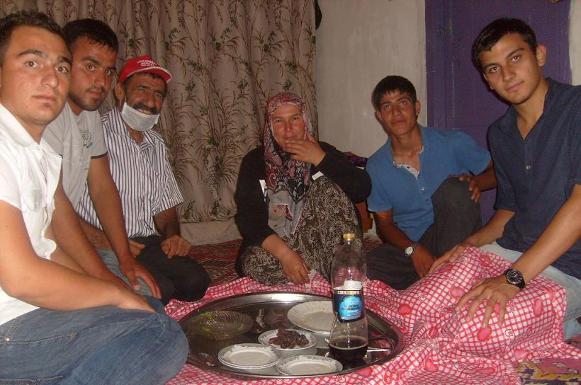 CHP gençlikten evlerde iftar