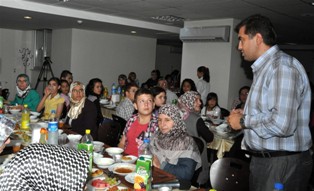 Meram'dan öksüz ve yetimlere iftar