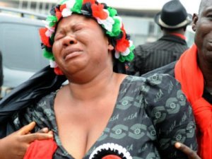 On binlerce Ganalı hüngür hüngür ağladı