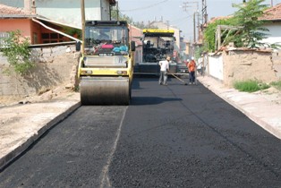 Karatay'da asfalt çalışmaları sürüyor