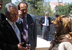 Köylü olmaktan memnunuz