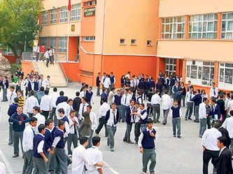 Liselere kayıtlar yarın başlıyor