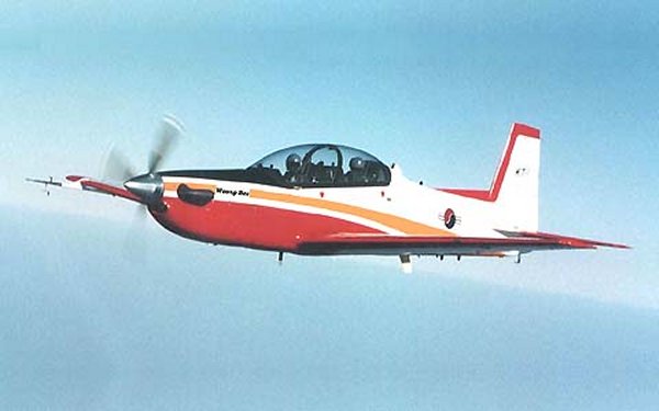 Marmara Denizi'ne uçak düştü