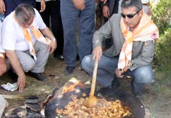 Erkan Mumcu, Türkmen şenliğindeydi