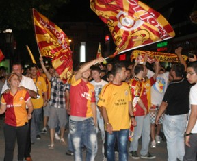 Konya'da kupa sevinci