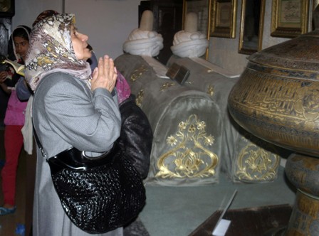 Kadir Gecesi'nde Mevlana'ya yoğun ilgi