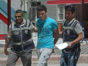 Kendisine eroin almadığı için öldürmüş