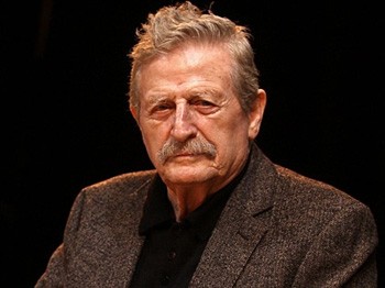 Müşfik Kenter vefat etti