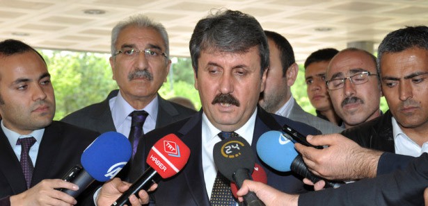 Suriye'de Esed ne ise Türkiye'de BDP o