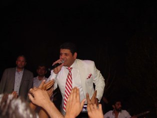 Akşehir Ankaralı Namık'la coştu