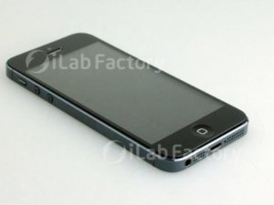 Iphone 5'in şarj aleti bile çıktı