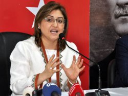 BDP'den Fatma Şahin'e: Meclis babasının çiftliği değil