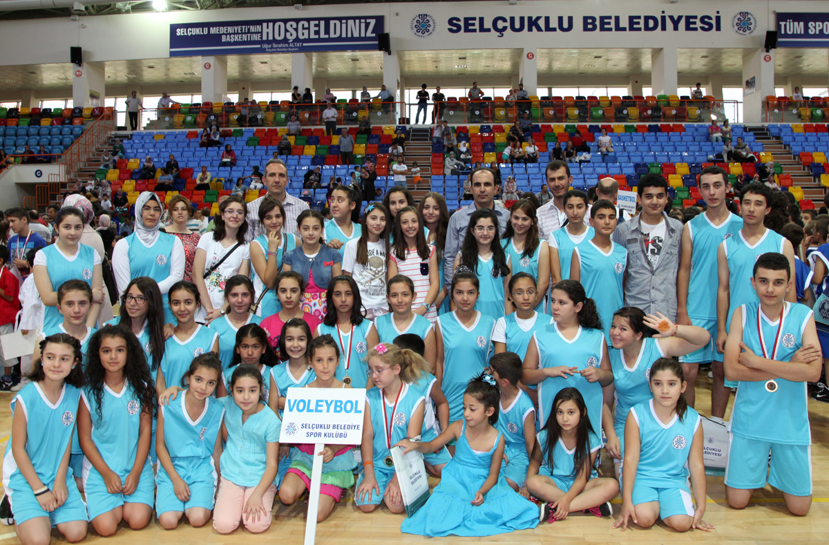 Geleceğin şampiyonları başarı belgelerini aldı