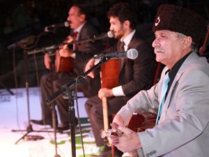 Halk aşıkları Kültürpark'ta buluştu