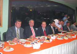 Bürokratlar iftar yemeğinde buluştu