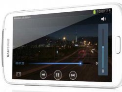 Galaxy’den 5.8 inçlik cep