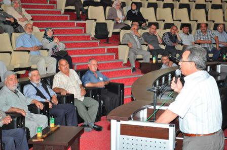 Kerimdede sakinleri ile bir araya geldi