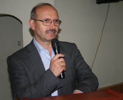 Bu millete ne kadar hizmet etsek azdır