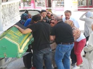 Kalp krizi geçiren diyetisyen öldü