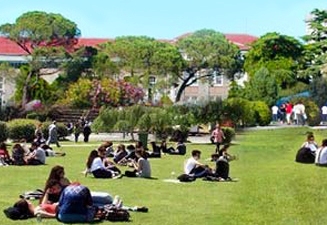 Öğrenci parasıyla ‘lüküs hayat’ devri kapanıyor