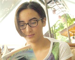 16 yaşında şiir kitabı çıkardı