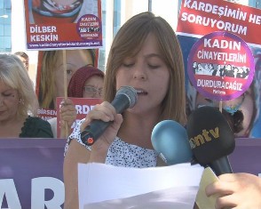 Kadına şiddet protesto edildi