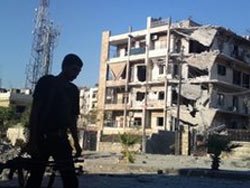 Şam ve Halep ağır silahlarla bombalanıyor