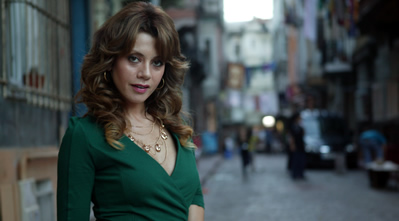 Kayıp Şehir'deki sokak kızı