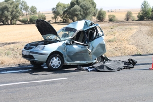 Akşehir'de trafik kazası: 2 ölü, 1 yaralı